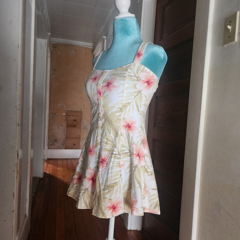 Forever 21 Tropical Floral Print Romper - Picture 2 of 9